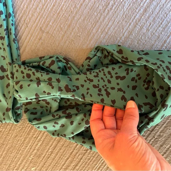 Skatie Teal seabrook and Black Leopard Bikini mint! Melly top and bottom - Picture 6 of 9